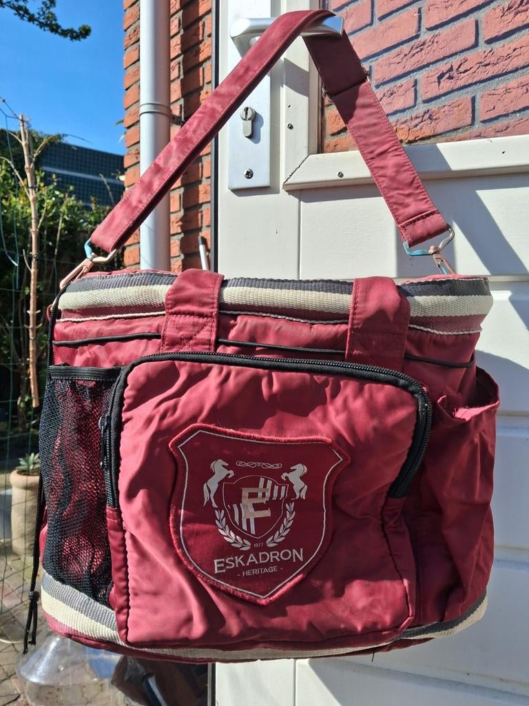 Mooie poetstas van Eskadron, Dieren en Toebehoren, Ophalen of Verzenden, Gebruikt, Dressuur