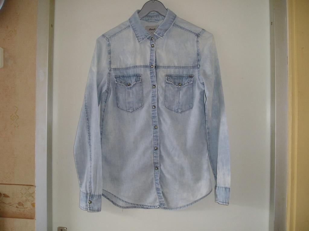 Dameskleding: Gebleekte spijkerblouse, mt S, Ophalen of Verzenden, Gedragen, Maat 36 (S), Blauw