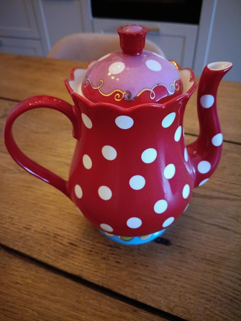 Rode theepot met stippen - Douwe Egberts Olily, Ophalen of Verzenden, Overige stijlen, Overige typen