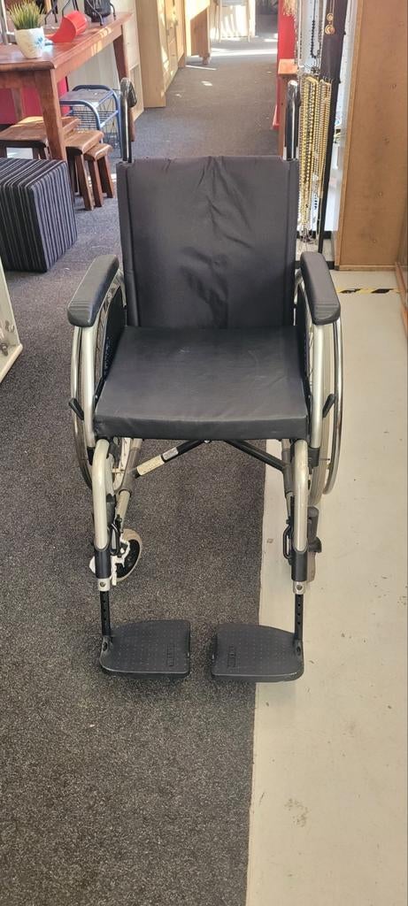 Meyra Opvouwbare rolstoel, Ophalen, Gebruikt, Onbekend, Duwrolstoel