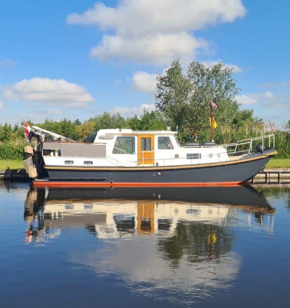 MARAK, nieuwe motor en boegschroef, Watersport en Boten, Gebruikt, Staal, 50 pk of meer, Diesel