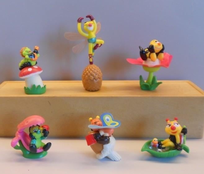 Kindersurprise Ferrero : Serie: Bloem/Beestje =Aan Weiderand, Ophalen of Verzenden, Zo goed als nieuw, Overige typen