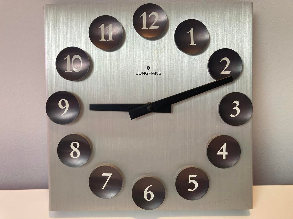 Vintage, zeldzame Junghans wandklok Space Age €139, Huis en Inrichting, Ophalen of Verzenden, Zo goed als nieuw, Wandklok