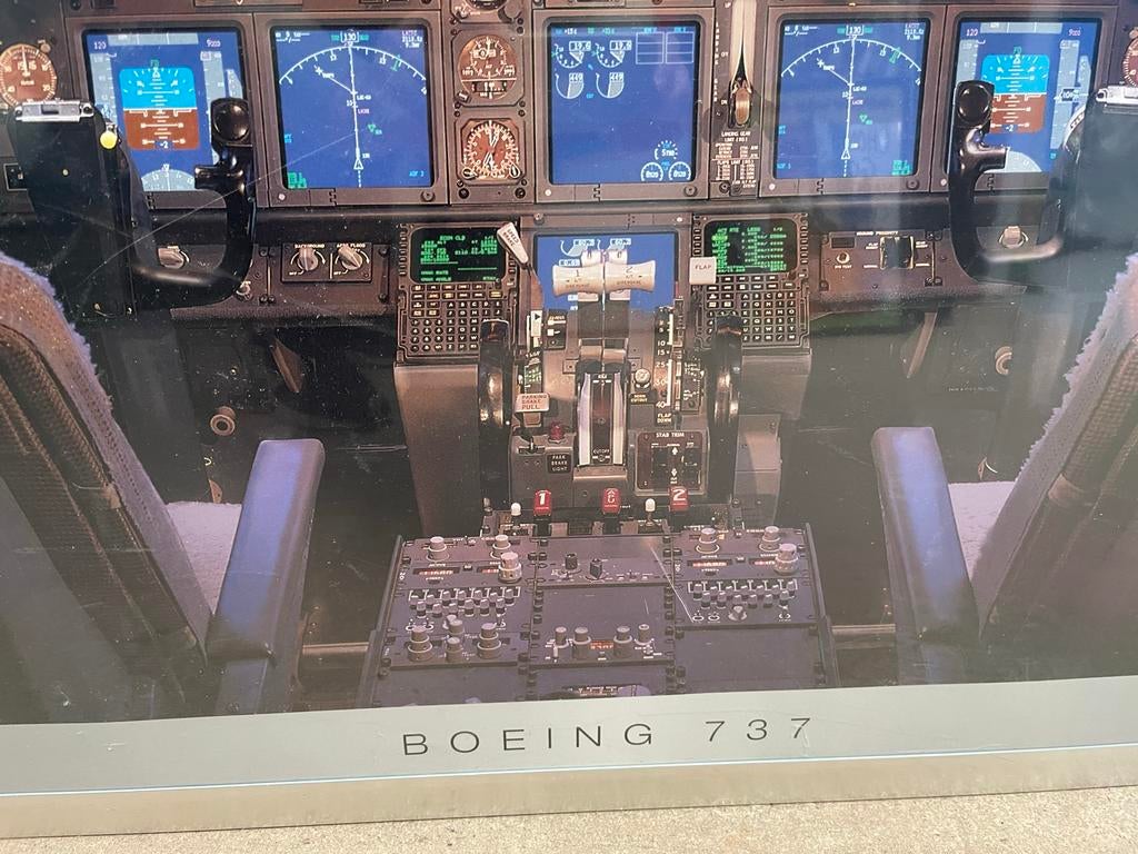 Boeing 737 Schilderij, Ophalen