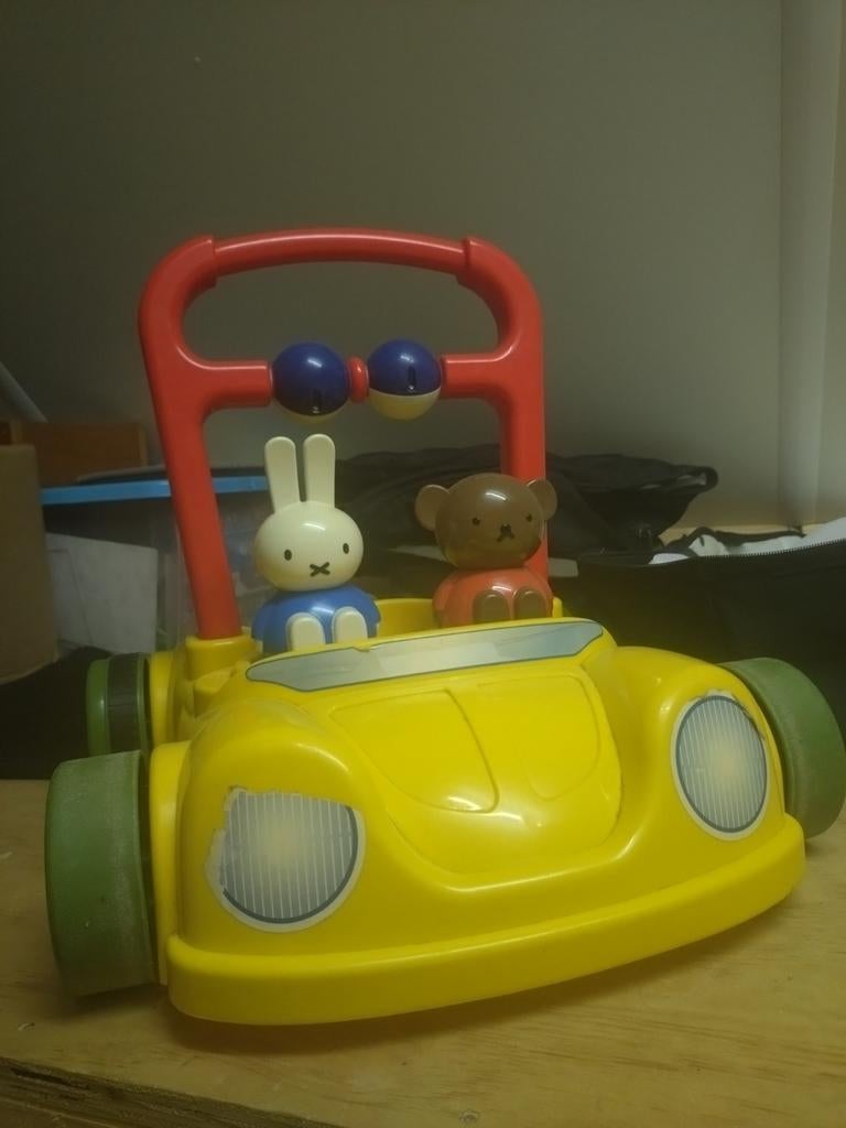 Gele loopwagen met Nijntje en beertje, Ophalen, Gebruikt, Overige typen, Met wieltjes