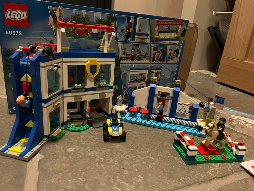 Lego politie traingscentrum 60372, Kinderen en Baby's, Speelgoed | Duplo en Lego, Ophalen of Verzenden, Gebruikt