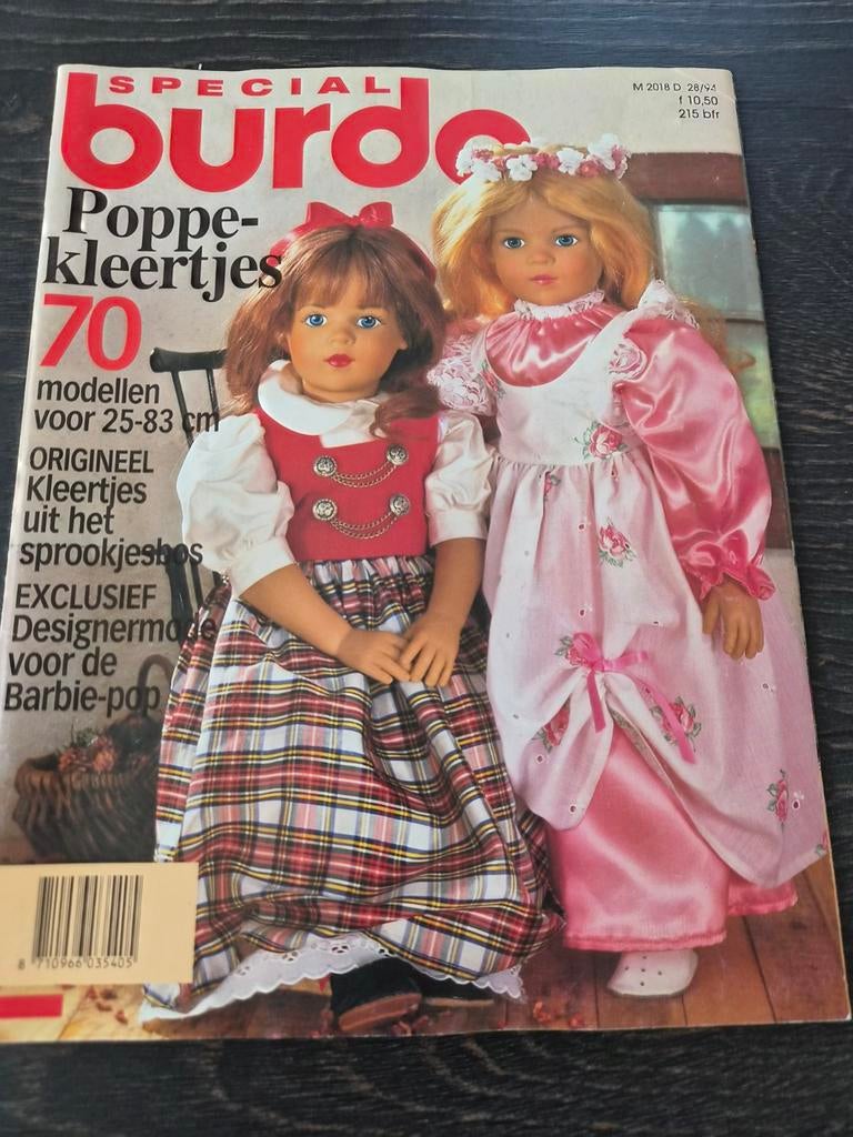 Burda Special Poppenkleertjes - 70 modellen, Hobby en Vrije tijd, Kind, Overige typen, Gebruikt, Burda