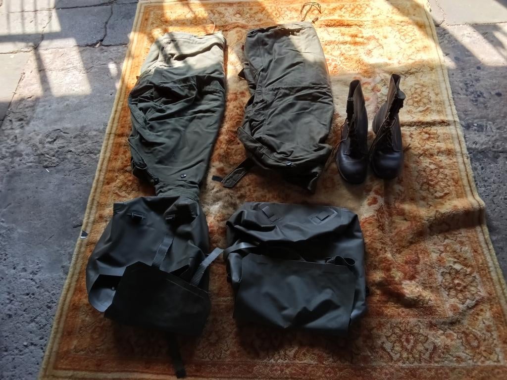 Militair kleding en uitrusting, Verzamelen, Militaria | Algemeen, Ophalen of Verzenden