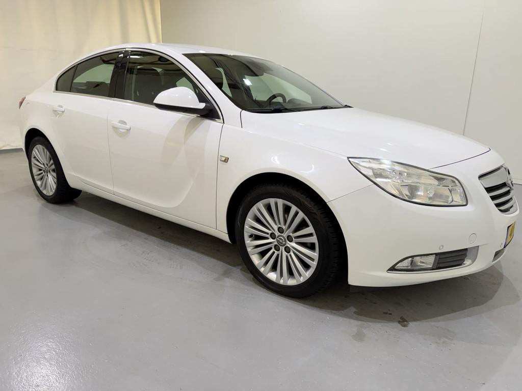 Opel Insignia 1.4 Turbo Business Edition (bj 2012), Wit, 1364 cc, Sedan, Benzine