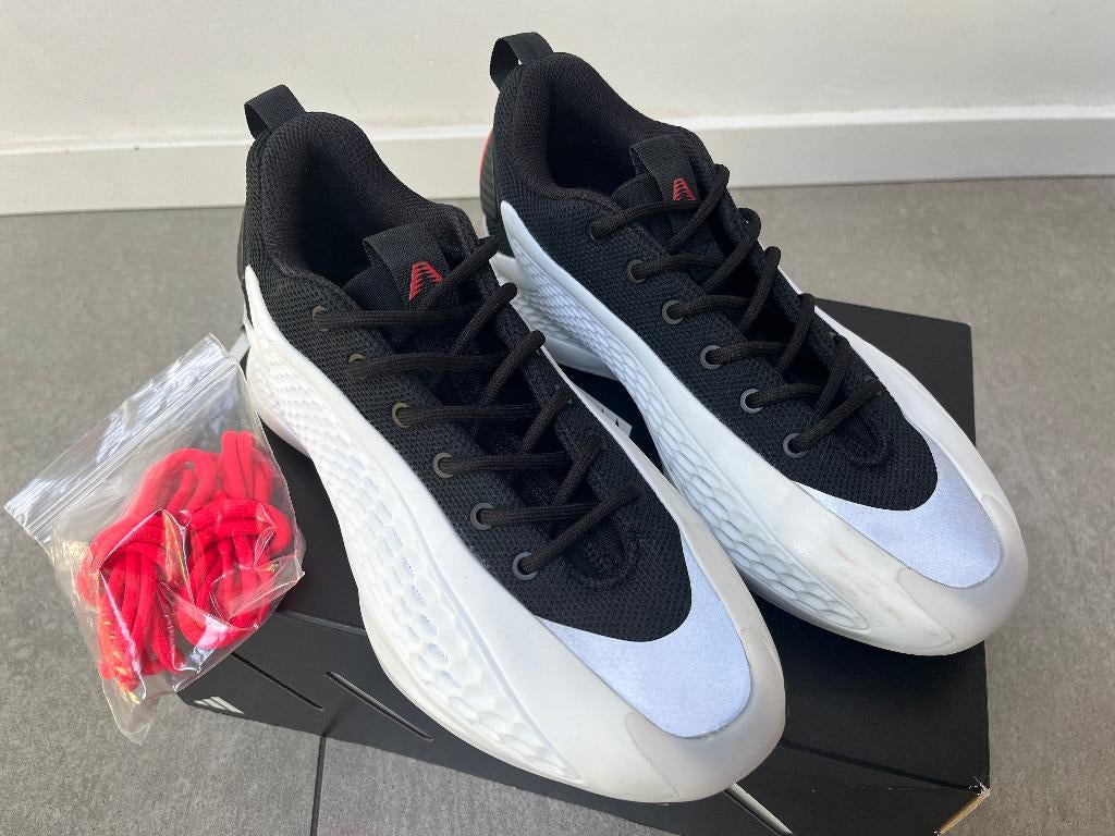 Basketbalschoenen Adidas Anthony Edwards 1 Low (maat 38 2/3), Sport en Fitness, Basketbal, Ophalen of Verzenden, Zo goed als nieuw