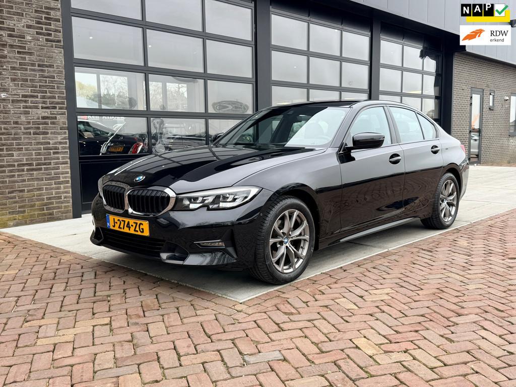 BMW 3-serie 318i Executive Edition | Navi | M sportstuur | C, Automaat, 1998 cc, Achterwielaandrijving, Gebruikt