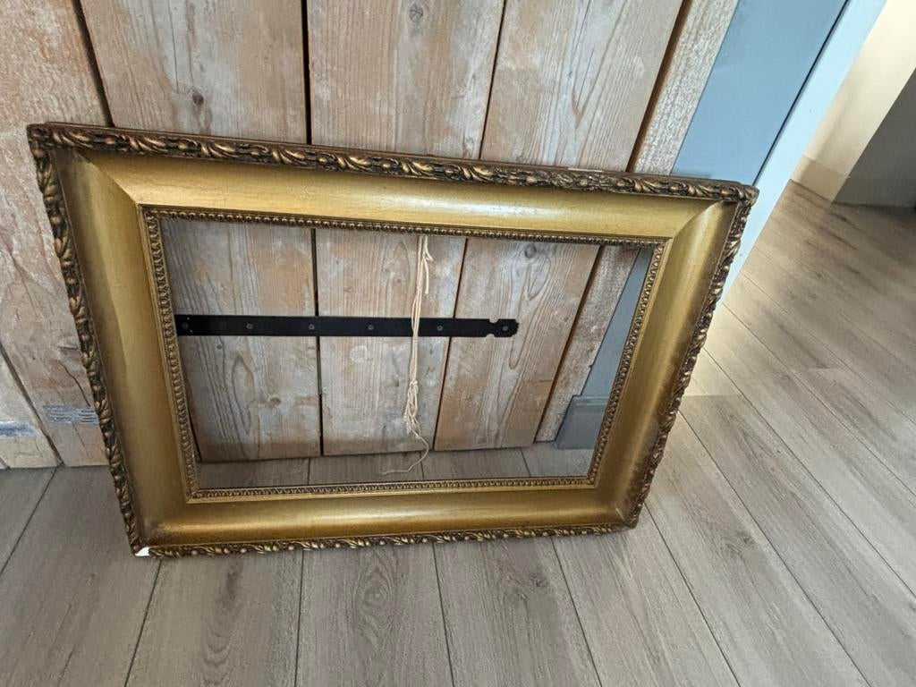 Gouden fotolijst voor feestelijke photobooth, Gebruikt, 50 tot 75 cm, Ophalen of Verzenden, 75 tot 100 cm