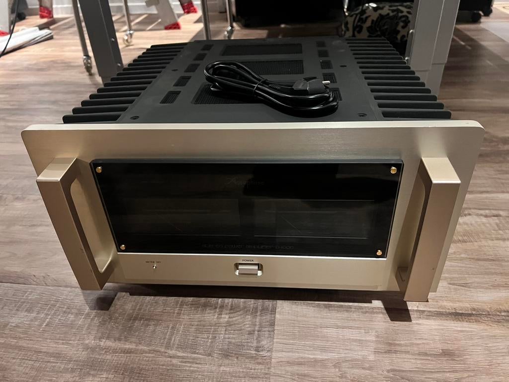 Accuphase P1000, Audio, Tv en Foto, Versterkers en Receivers, Overige systemen, Zo goed als nieuw, 120 watt of meer, Ophalen