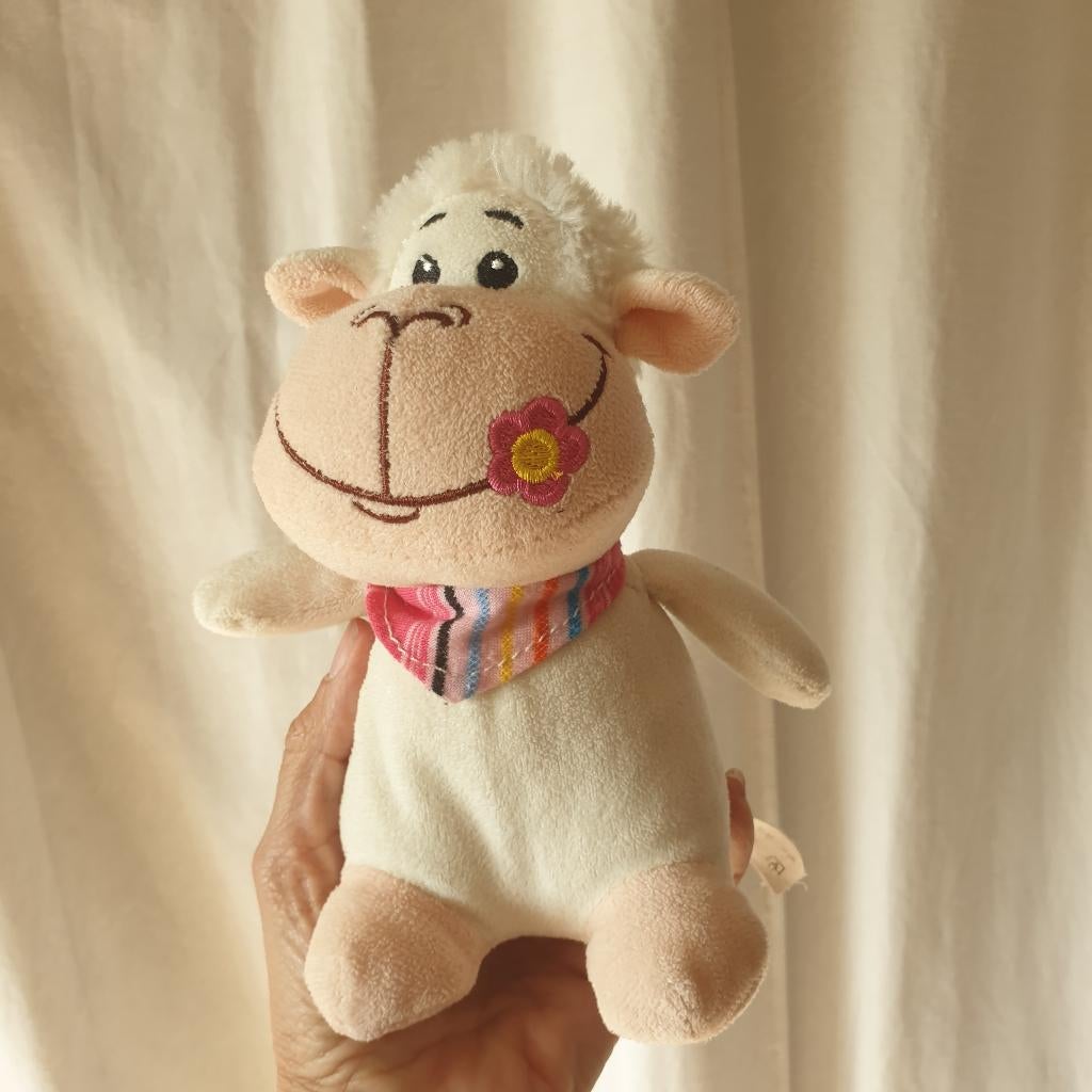 Lief Toi Toys knuffelschaapje met bloem 18 cm 1003, Toi Toys, -, -, Overige typen