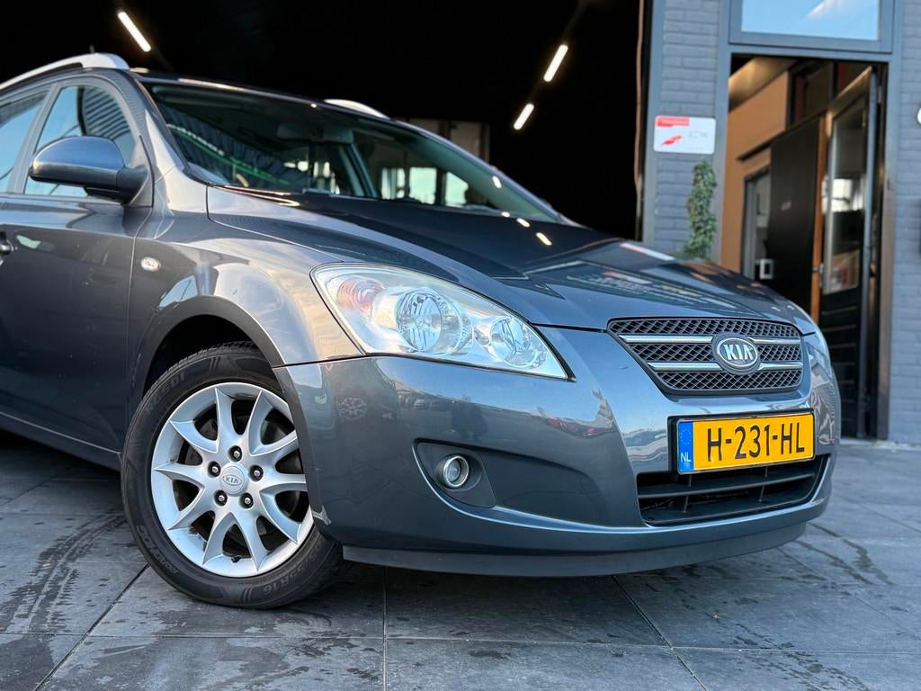 Kia Cee'd Sporty Wagon 1.6 X-clusive|AUTOMAAT|Airco|PDC|APK, Auto's, Kia, Gebruikt, 4 cilinders, Met garantie (alle), 14 km/l