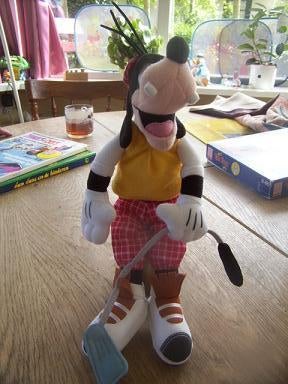 Disney Goofy beany golfen 26cm Double Dribble, Verzamelen, Ophalen of Verzenden, Goofy of Pluto, Zo goed als nieuw, Beeldje of Figuurtje