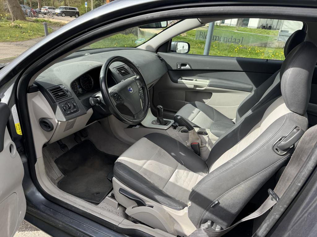 Volvo C30 1.6 RIJKLAAR (bj 2007), Voorwielaandrijving, 1596 cc, 101 pk, Gebruikt