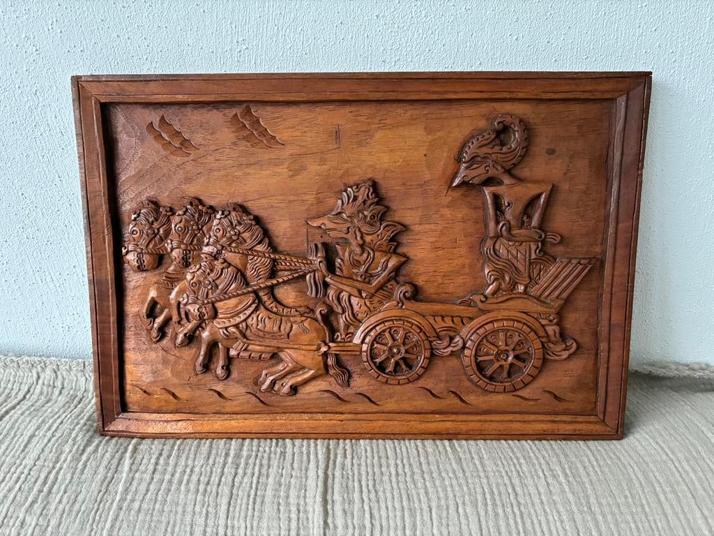 Oud Indonesisch houtsnijwerk, Ophalen