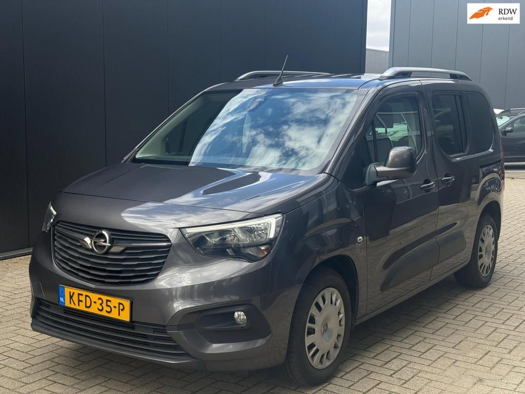 Opel Combo Tour 1.2 Turbo Life Edition 360 Camera PDC NW MOT, Auto's, Opel, Gebruikt, Euro 6, 1331 kg, Bedrijf