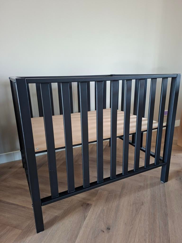 Baby box zwart, Ophalen, Zo goed als nieuw