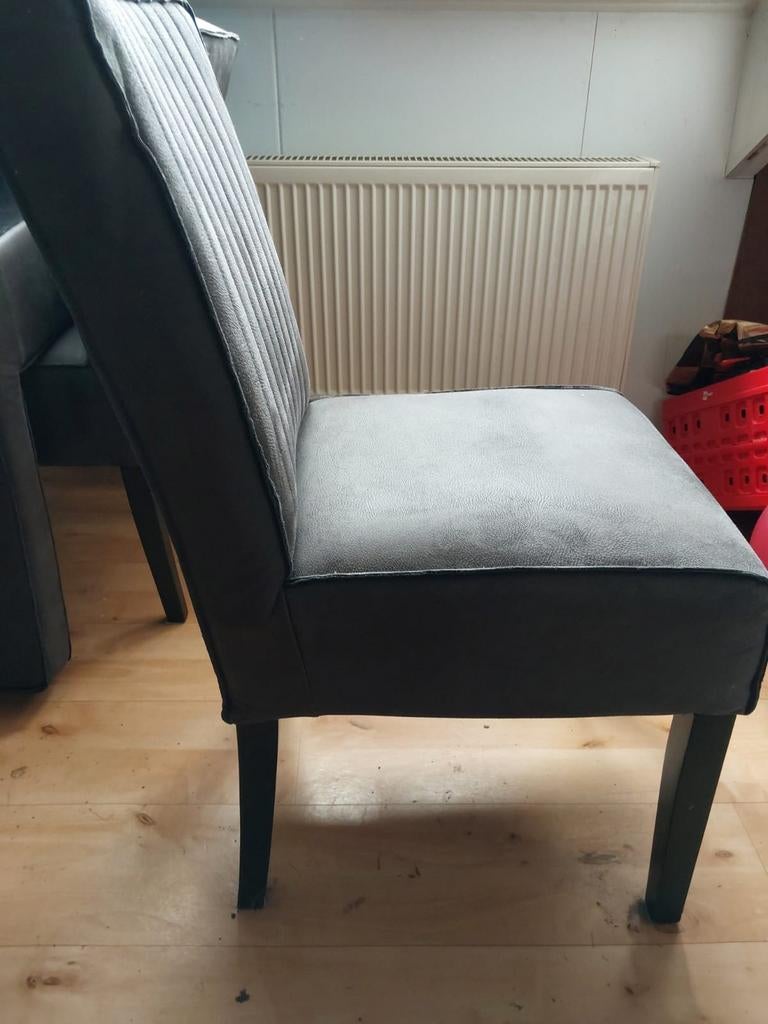 4 kunstleren eetkamerstoelen, Huis en Inrichting, Ophalen, Zo goed als nieuw, Vier, Grijs