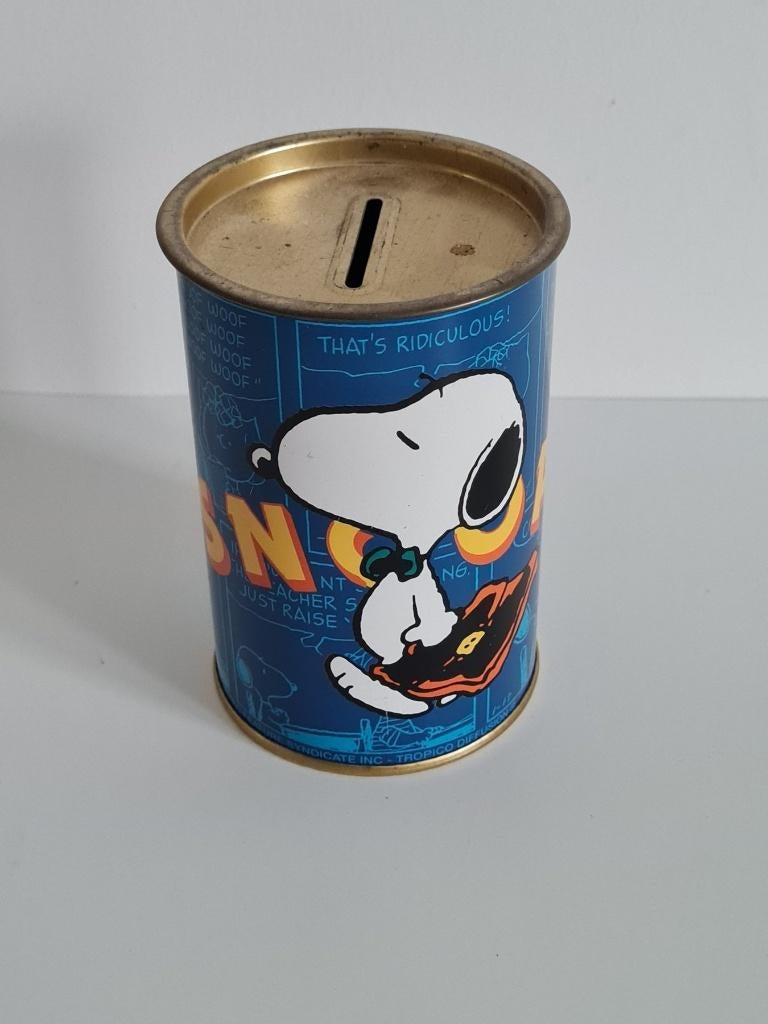 spaarpot in blik Snoopy - 1958-1965 united feature syndicate, Ophalen of Verzenden, Zo goed als nieuw, Metaal of Blik, Strip- of Tekenfilmfiguur