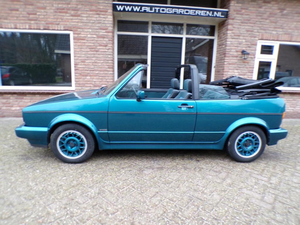 Volkswagen Golf Cabriolet 1.8, Voorwielaandrijving, Stof, 4 cilinders, Cabriolet