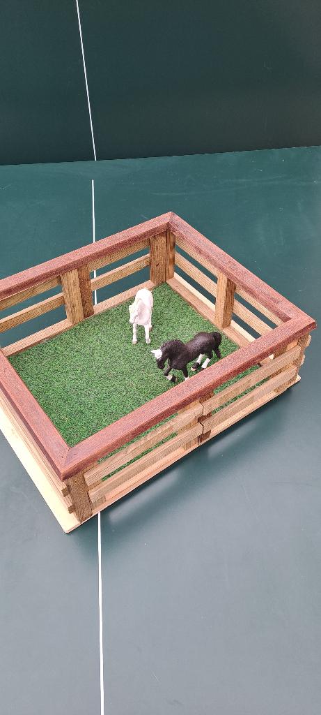 Zelfgemaakte buitenbak, Verzamelen, Ophalen of Verzenden, Zo goed als nieuw