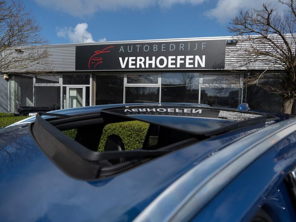 Volvo XC90 2.0 T8 Twin Engine AWD R-Design - 7 PERS - PANORA, Gebruikt, 1969 cc, 7 stoelen, Bedrijf