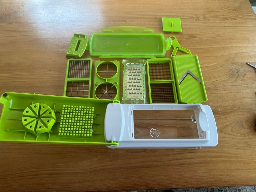 Mandoline, compleet en zo goed als nieuw, Kunststof, Ophalen of Verzenden, Zo goed als nieuw, Groen