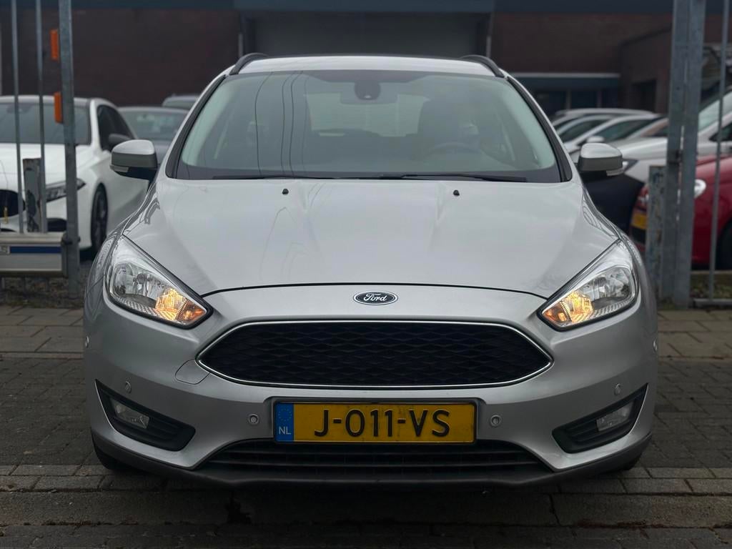 Ford Focus Wagon 1.0 Businnes | NWE D-Riem | Luxe uitvoering, Gebruikt, Handgeschakeld, 1216 kg, 3 cilinders