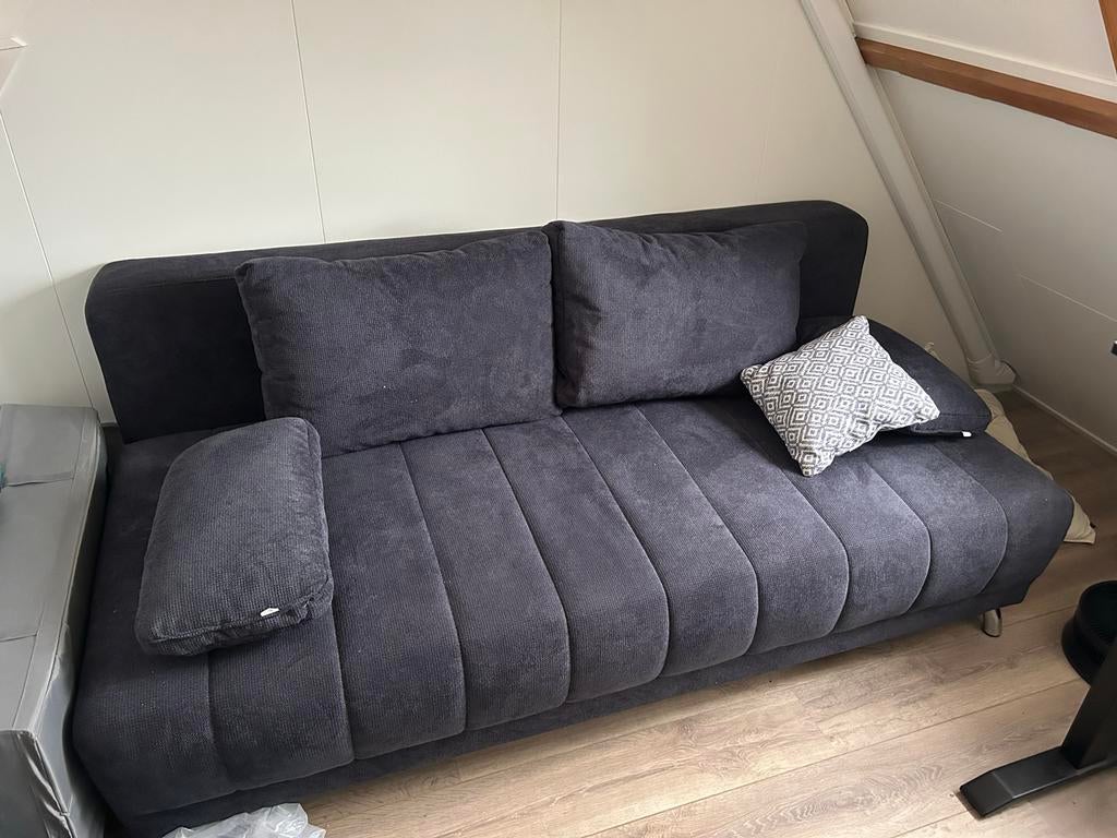 Grote blauwe slaapbank, Huis en Inrichting, Slaapkamer | Slaapbanken, Ophalen, Blauw, Tweepersoons, Zo goed als nieuw
