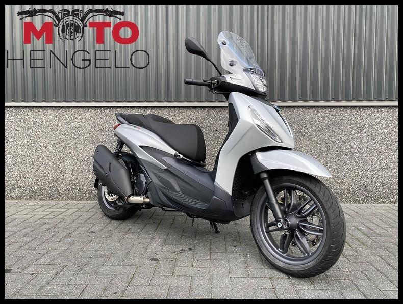 Piaggio BEVERLY 400 HPE (bj 2022) - foto 2