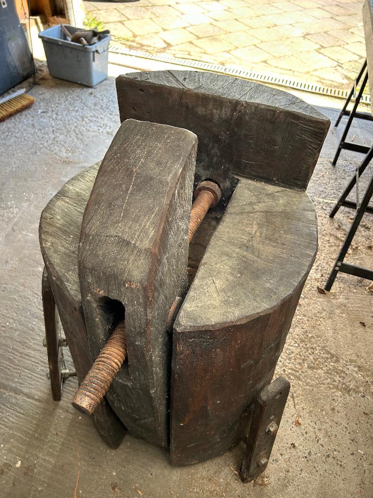 Beeldhouw bok met klemschroef systeem, Ophalen, Gebruikt