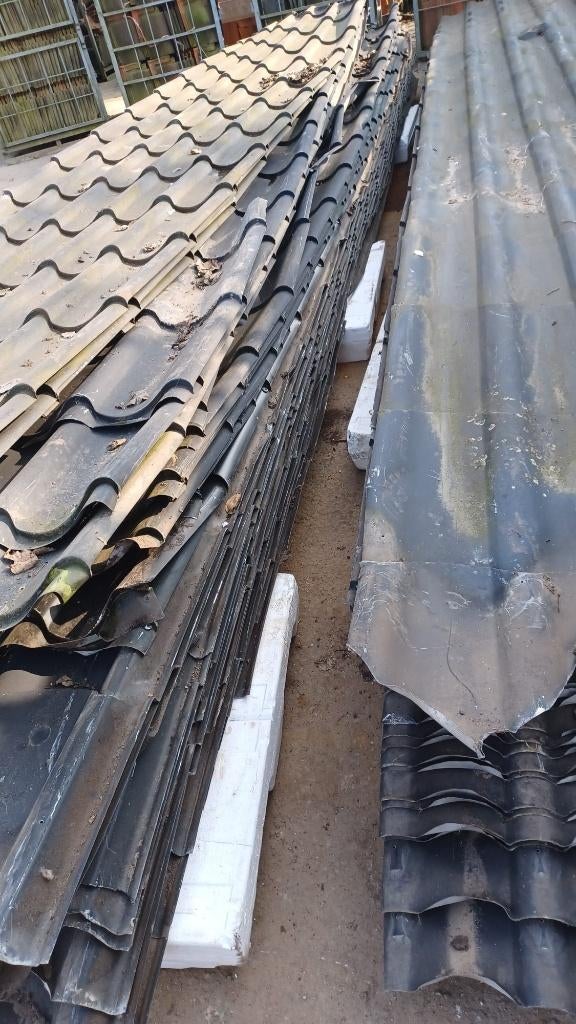 Partij gebruikte dakpanplaten, Gebruikt, Zwart, 15 m² of meer, Metaal