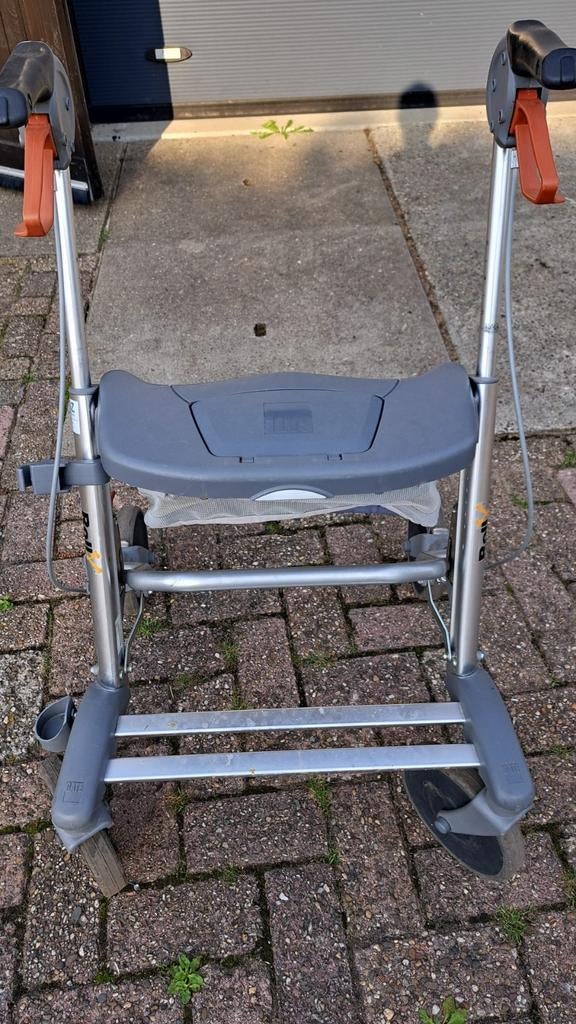 Rollator in hoogte verstelbaar, opbergvak, mandje ZGAN, Ophalen