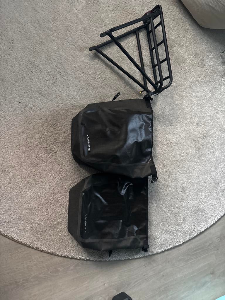 VanMoof S5 Fietsenrekje Zwart - Zo goed als nieuw, Ophalen of Verzenden, Zo goed als nieuw