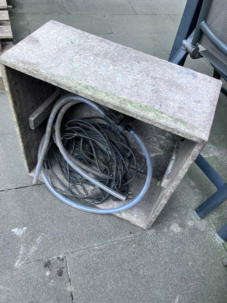 Fontein bak, Ophalen, Gebruikt, Beton, Fontein