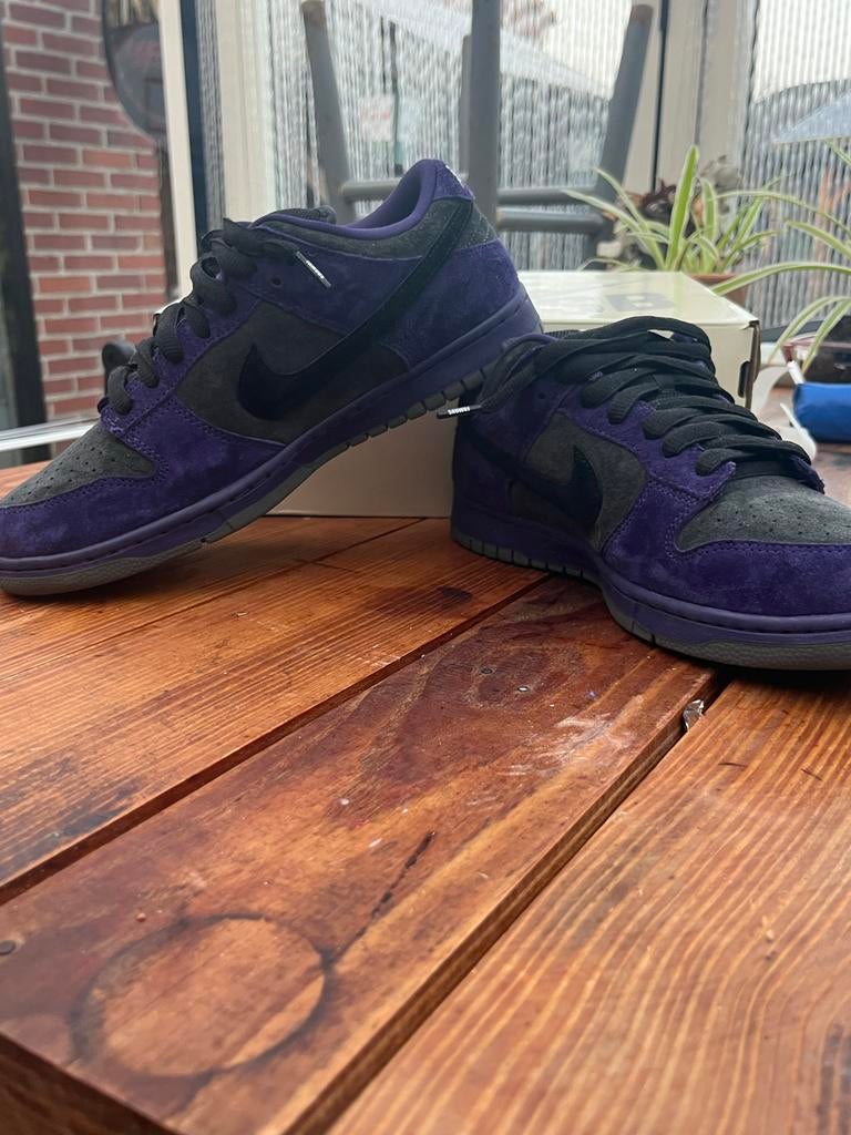 Nike SB Dunk Low Supreme 'Stars' Purple, Ophalen of Verzenden, Zo goed als nieuw, Overige kleuren, Sneakers of Gympen