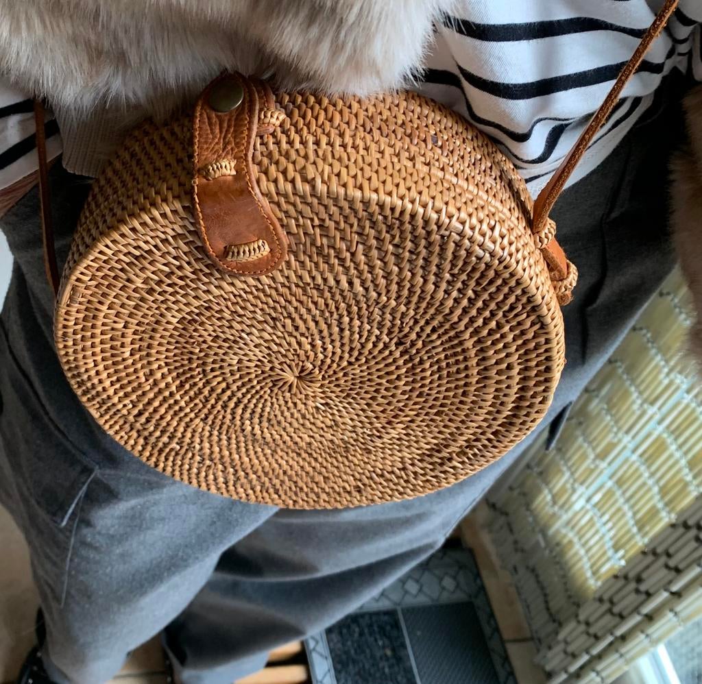 VINTAGE. DUE NATUREL rond rieten BALI Bag., Ophalen of Verzenden, Zo goed als nieuw