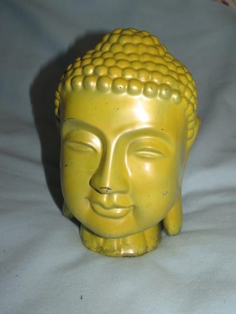 Geel Boeddhabeeld hoofd keramiek ongeveer 25 cm hoog, Tuin en Terras, Tuinbeelden, Ophalen of Verzenden, Gebruikt, Steen, Boeddhabeeld
