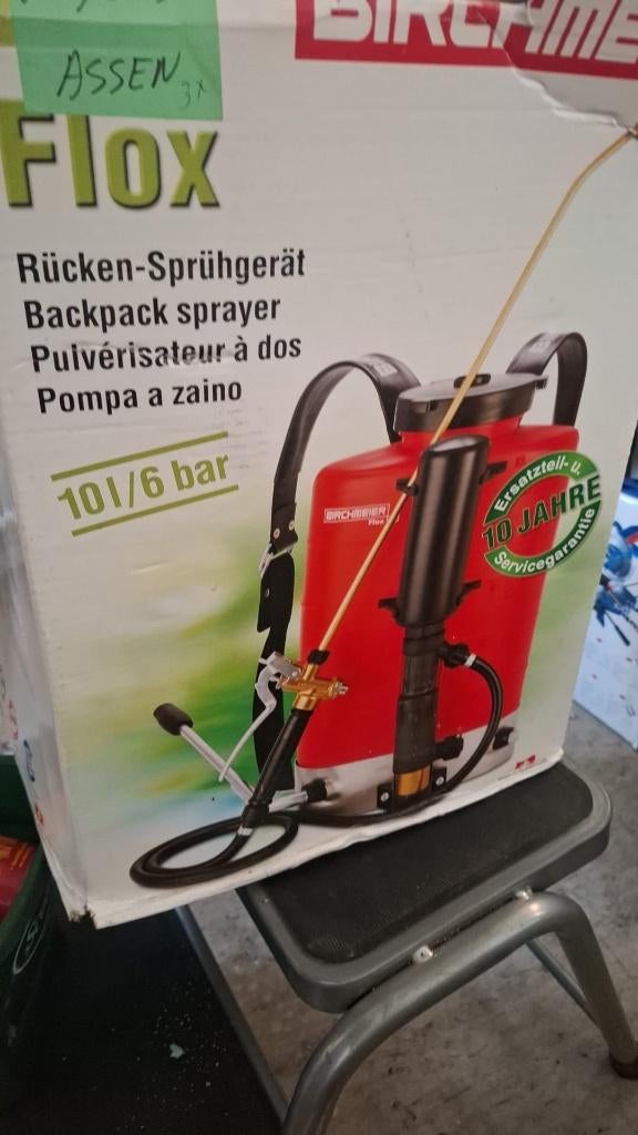 Rugspuit, Ophalen, Nieuw