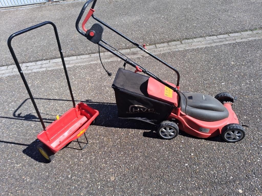 elektrische grasmaaier en meststooier, Ophalen, Gebruikt, Elektrische grasmaaier, HVC