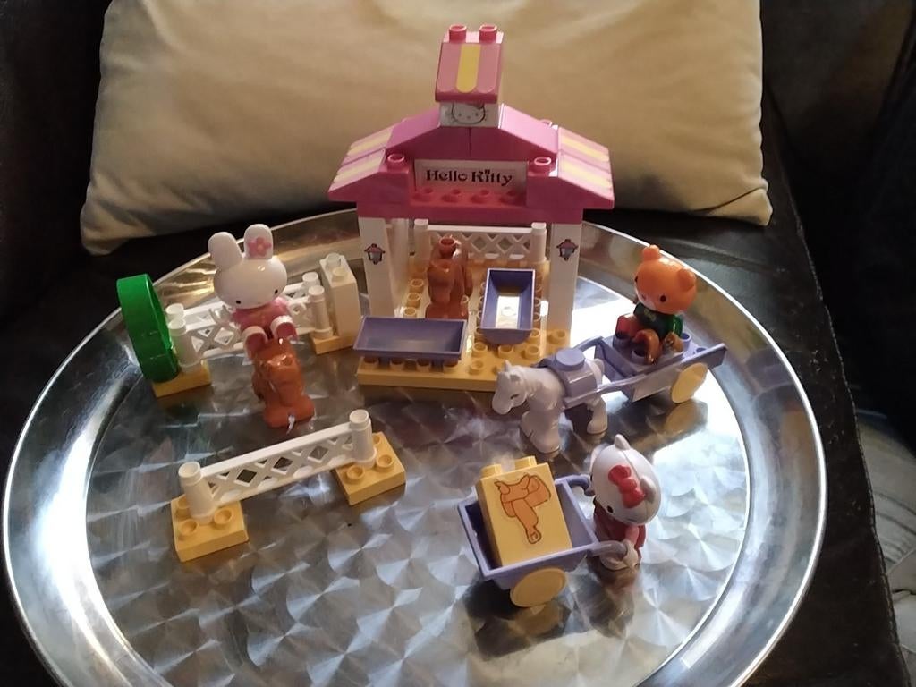 Hello Kitty " Duplo"  paardenstal, Ophalen of Verzenden, Duplo