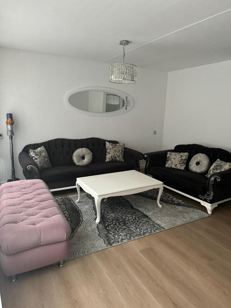 Roze zitbank/poef met opbergruimte van Istikbal, Huis en Inrichting, Gebruikt, Driepersoons, 75 tot 100 cm, Ophalen of Verzenden