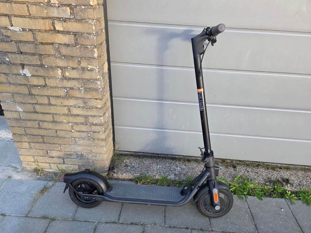 Elektrische step ninebot, Ophalen, Zo goed als nieuw, Elektrische step (E-scooter)