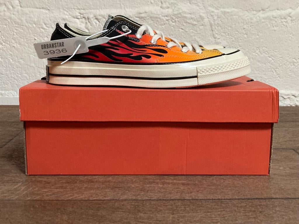 Converse Chuck 70 Low Enamel Red - EU 41,5 - US 8, Overige kleuren, Nieuw, Ophalen of Verzenden, Sneakers of Gympen