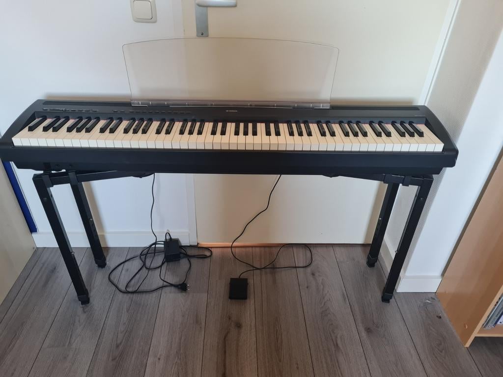 Te koop mooie digitale piano Yamaha P-85, Muziek en Instrumenten, Piano's, Ophalen, Gebruikt, Zwart, Digitaal