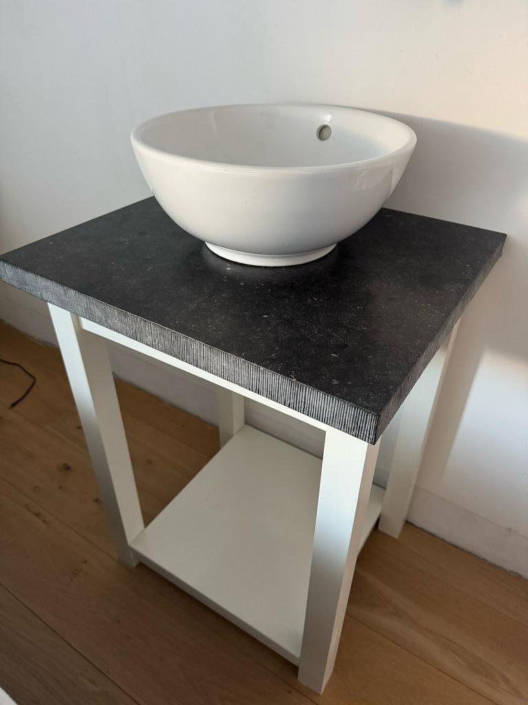 Badkamermeubel / wastafel met ceramische kom / BE hardsteen, Ophalen, 50 tot 100 cm, Zo goed als nieuw, Minder dan 100 cm
