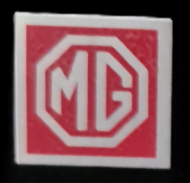 M.G., speld- rood-wit blik, Verzenden, Nieuw, Transport, Speldje of Pin